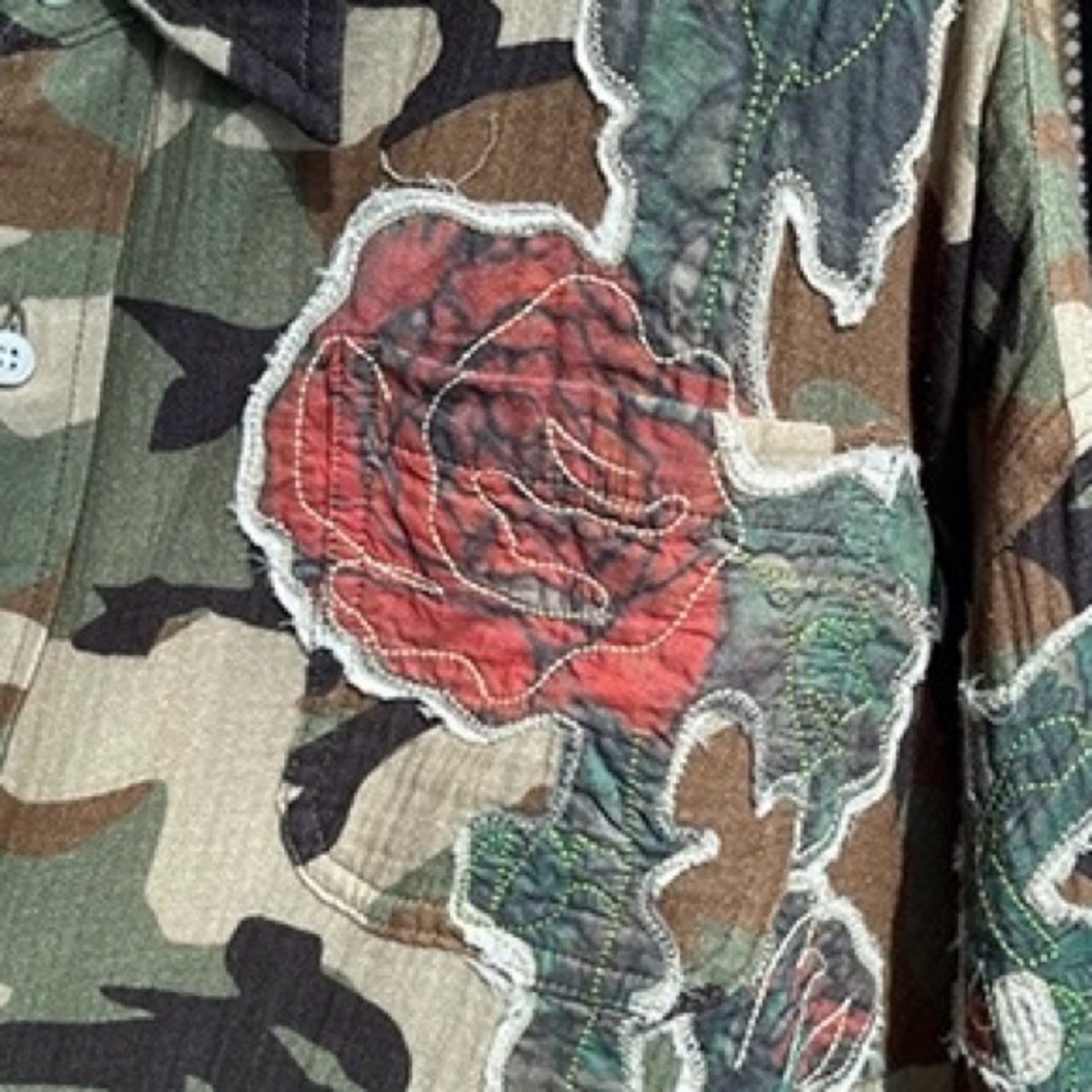R13 NWOT Drop Neck Floral Patch Camouflage Print Button-Up Shirt - Picture 8 of 11